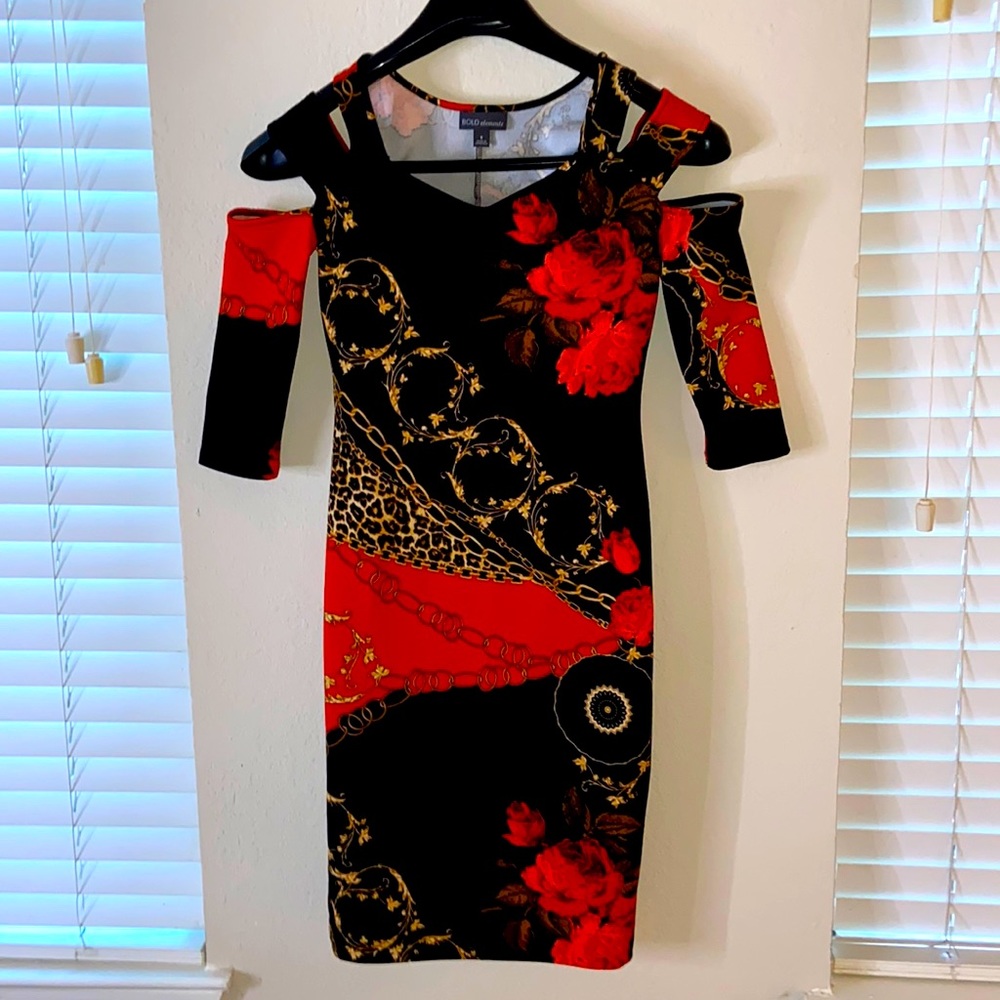 Holiday evening / party dress.